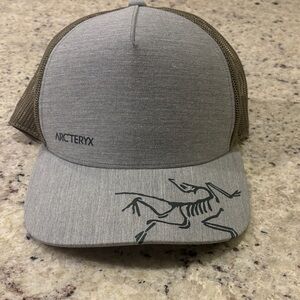 Arc'teryx Gray Brown Cap NWOT